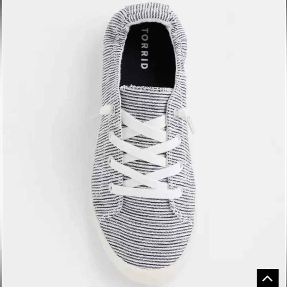 Torrid multi stripe Riley Ruched Sneaker (WW) size 6.5 WW - Picture 3 of 8